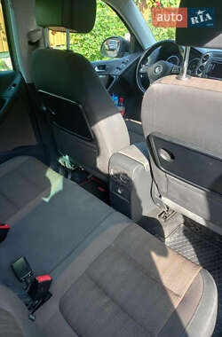 Внедорожник / Кроссовер Volkswagen Tiguan 2011 в 