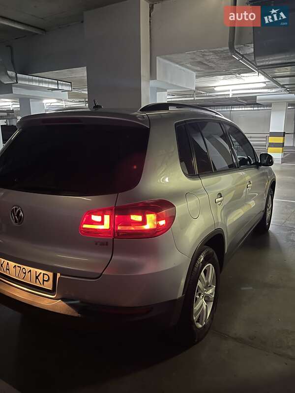 Внедорожник / Кроссовер Volkswagen Tiguan 2015 в Киеве