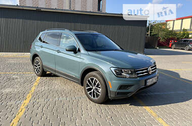 Внедорожник / Кроссовер Volkswagen Tiguan 2021 в Львове