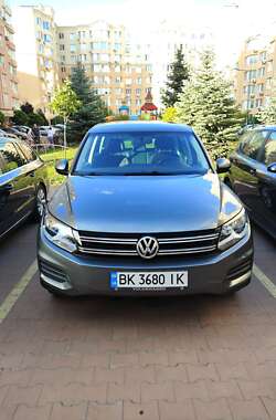 Позашляховик / Кросовер Volkswagen Tiguan 2013 в Києві