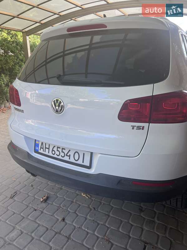 Внедорожник / Кроссовер Volkswagen Tiguan 2016 в Днепре фото 5 Внедорожник / Кроссовер Volkswagen Tiguan 2016 в Днепре