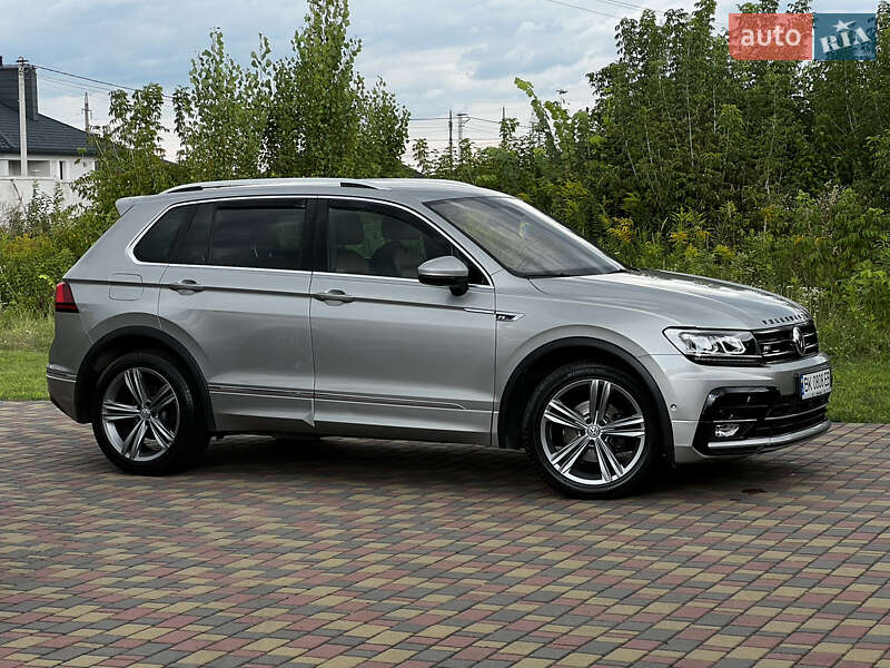 Внедорожник / Кроссовер Volkswagen Tiguan 2018 в Ровно