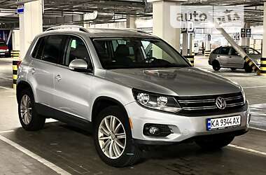 Позашляховик / Кросовер Volkswagen Tiguan 2012 в Києві