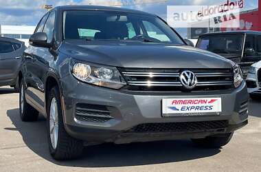 Позашляховик / Кросовер Volkswagen Tiguan 2013 в Києві