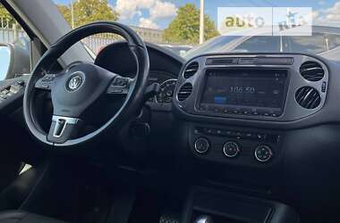 Позашляховик / Кросовер Volkswagen Tiguan 2013 в Києві