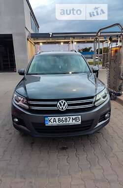 Позашляховик / Кросовер Volkswagen Tiguan 2013 в Києві