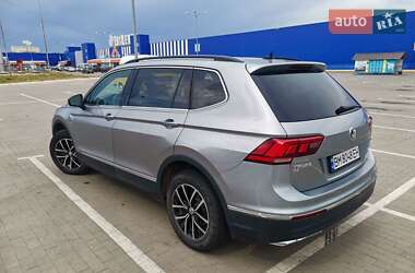 Внедорожник / Кроссовер Volkswagen Tiguan 2020 в 