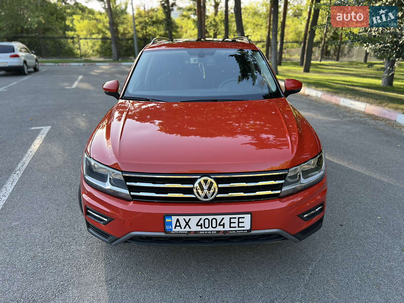 Внедорожник / Кроссовер Volkswagen Tiguan 2019 в Харькове