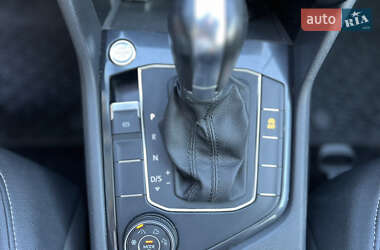 Внедорожник / Кроссовер Volkswagen Tiguan 2019 в 