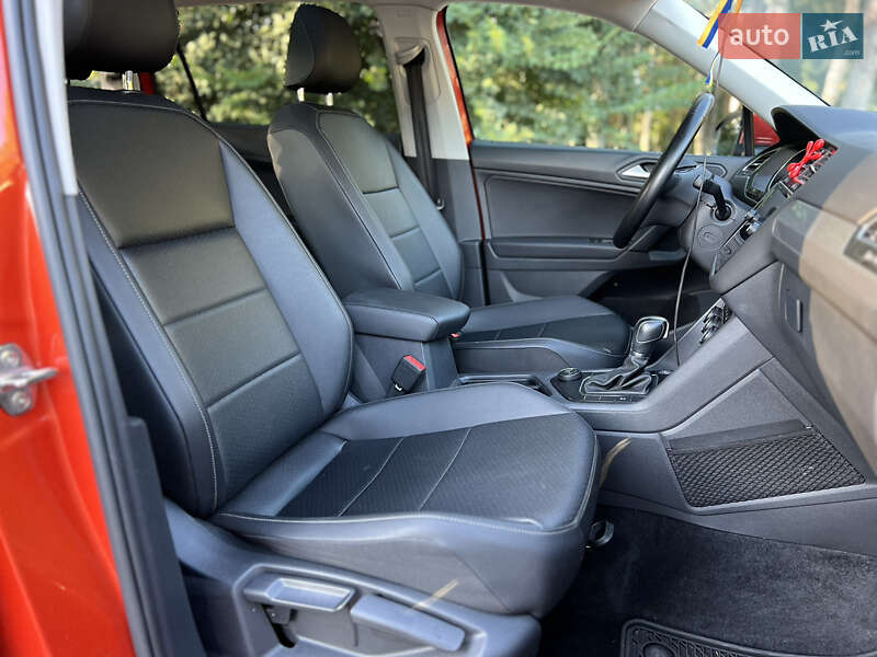 Внедорожник / Кроссовер Volkswagen Tiguan 2019 в Харькове