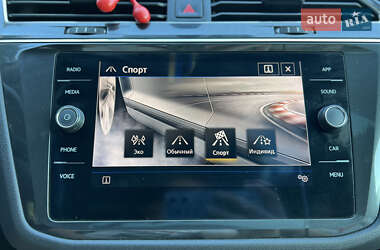 Внедорожник / Кроссовер Volkswagen Tiguan 2019 в 