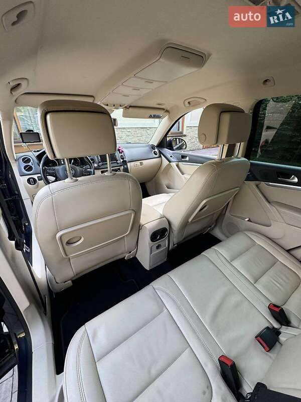 Внедорожник / Кроссовер Volkswagen Tiguan 2012 в Ужгороде