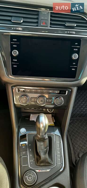 Внедорожник / Кроссовер Volkswagen Tiguan 2019 в Запорожье