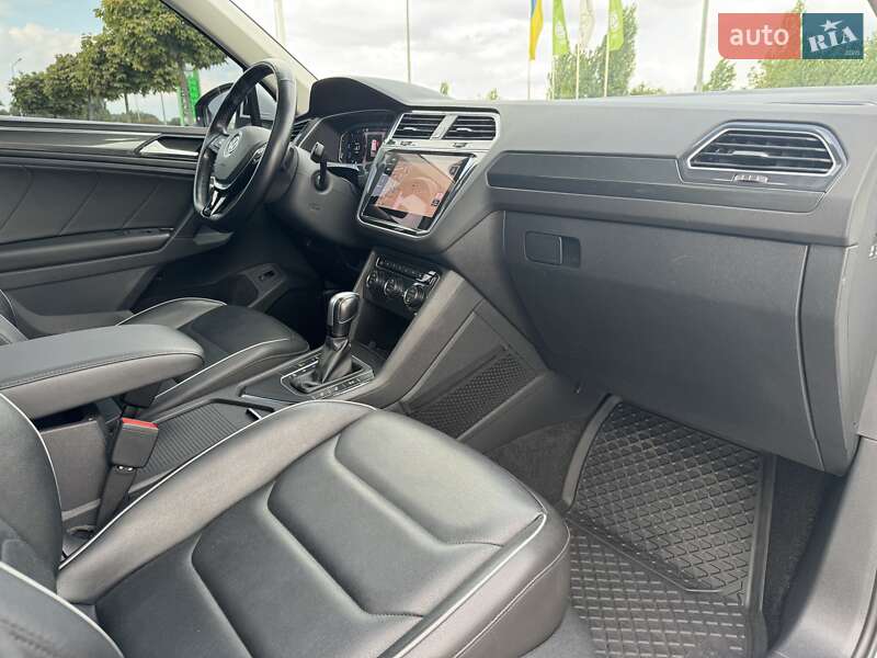 Внедорожник / Кроссовер Volkswagen Tiguan 2019 в Хмельницком