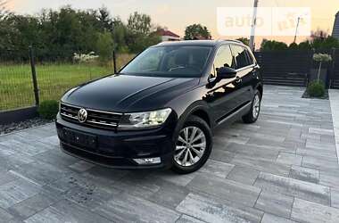 Позашляховик / Кросовер Volkswagen Tiguan 2017 в Львові