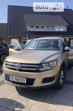 Внедорожник / Кроссовер Volkswagen Tiguan 2012 в Киеве