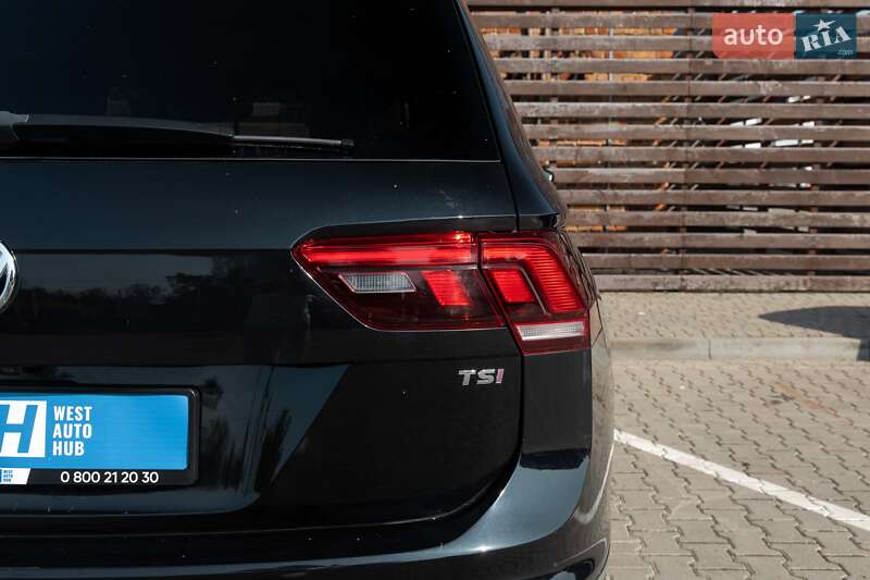Внедорожник / Кроссовер Volkswagen Tiguan 2017 в Луцке