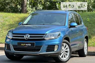 Внедорожник / Кроссовер Volkswagen Tiguan 2017 в Киеве