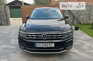 Внедорожник / Кроссовер Volkswagen Tiguan 2019 в Киеве