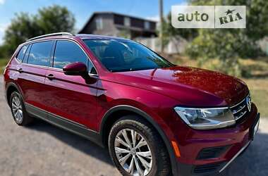 Позашляховик / Кросовер Volkswagen Tiguan 2018 в Дніпрі