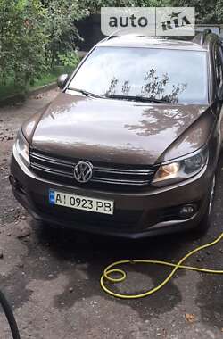 Позашляховик / Кросовер Volkswagen Tiguan 2013 в Києві