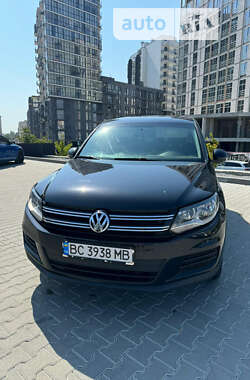 Внедорожник / Кроссовер Volkswagen Tiguan 2012 в Львове