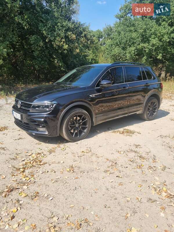 Позашляховик / Кросовер Volkswagen Tiguan 2020 в Дніпрі