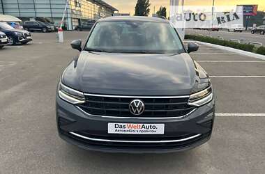 Внедорожник / Кроссовер Volkswagen Tiguan 2024 в Киеве