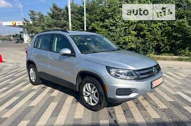 Позашляховик / Кросовер Volkswagen Tiguan 2016 в Львові