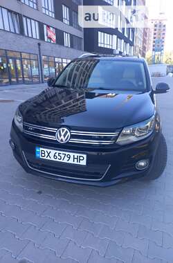 Внедорожник / Кроссовер Volkswagen Tiguan 2011 в Хмельницком