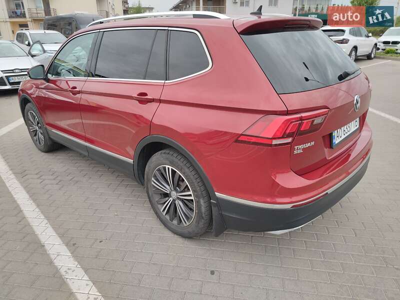 Внедорожник / Кроссовер Volkswagen Tiguan 2017 в Ужгороде фото 13 Внедорожник / Кроссовер Volkswagen Tiguan 2017 в Ужгороде