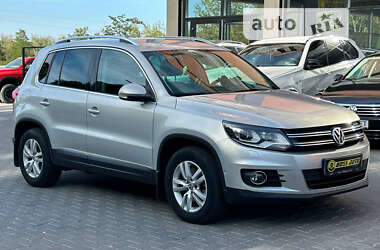 Внедорожник / Кроссовер Volkswagen Tiguan 2012 в Черновцах