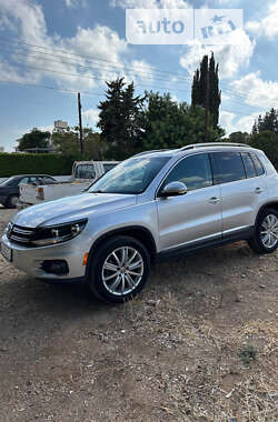 Внедорожник / Кроссовер Volkswagen Tiguan 2013 в Надворной