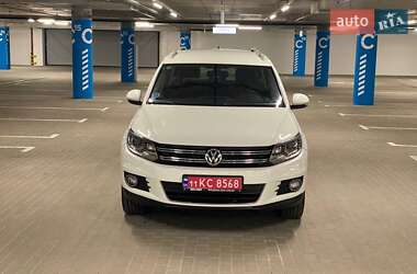 Внедорожник / Кроссовер Volkswagen Tiguan 2014 в Киеве