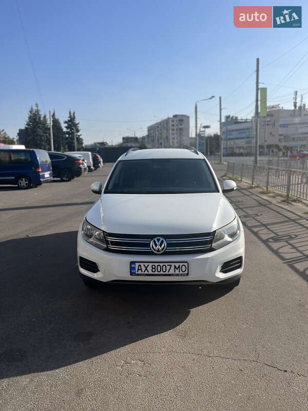 Позашляховик / Кросовер Volkswagen Tiguan 2015 в Харкові фото Позашляховик / Кросовер Volkswagen Tiguan 2015 в Харкові