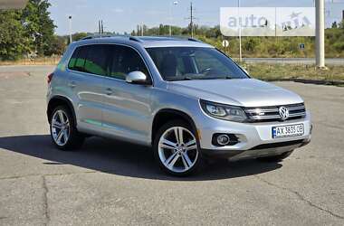 Позашляховик / Кросовер Volkswagen Tiguan 2013 в Харкові