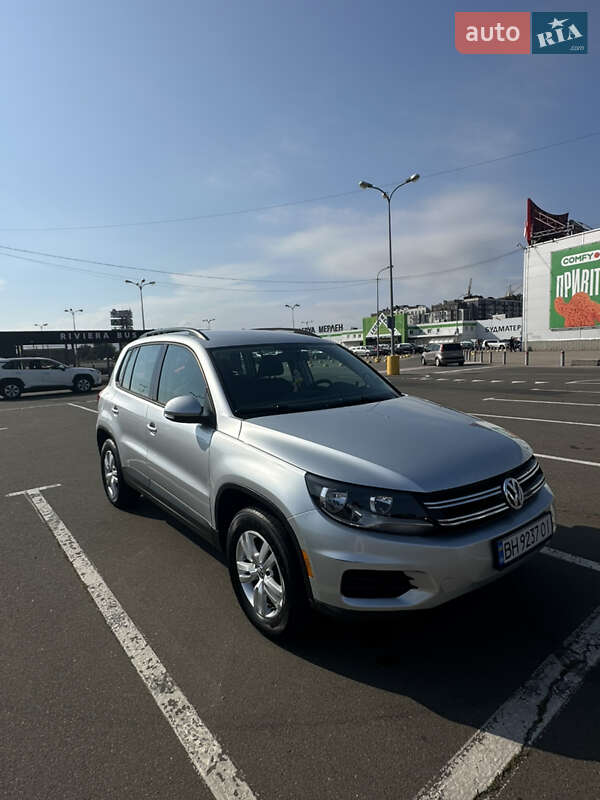 Позашляховик / Кросовер Volkswagen Tiguan 2014 в Одесі