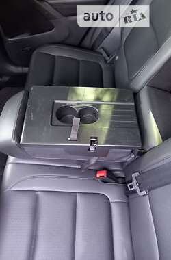 Внедорожник / Кроссовер Volkswagen Tiguan 2013 в 