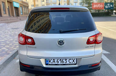 Внедорожник / Кроссовер Volkswagen Tiguan 2008 в Киеве