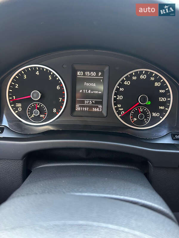 Внедорожник / Кроссовер Volkswagen Tiguan 2010 в Днепре