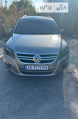 Позашляховик / Кросовер Volkswagen Tiguan 2010 в Дніпрі