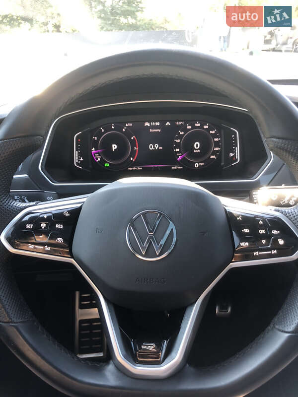 Позашляховик / Кросовер Volkswagen Tiguan 2021 в Києві
