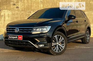 Внедорожник / Кроссовер Volkswagen Tiguan 2019 в Львове