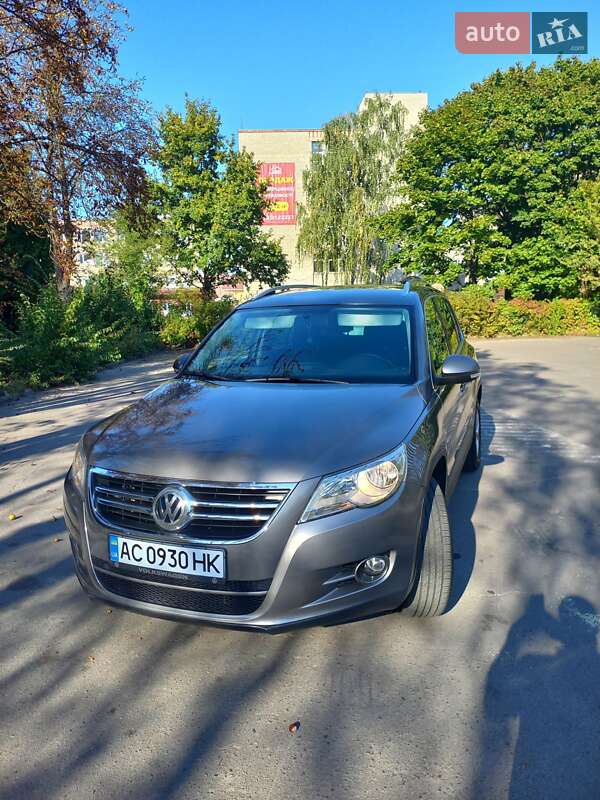 Позашляховик / Кросовер Volkswagen Tiguan 2010 в Луцьку