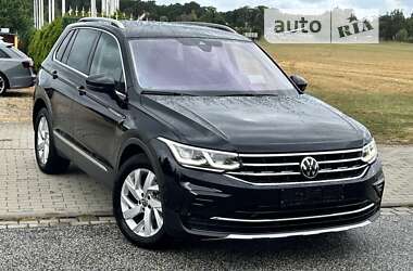 Внедорожник / Кроссовер Volkswagen Tiguan 2022 в Одессе