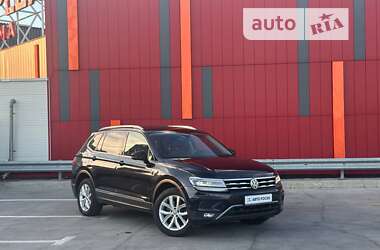 Внедорожник / Кроссовер Volkswagen Tiguan 2018 в Киеве