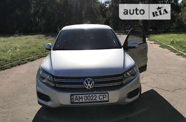 Внедорожник / Кроссовер Volkswagen Tiguan 2012 в Звягеле