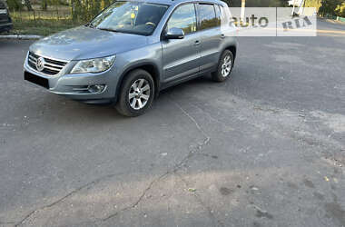 Внедорожник / Кроссовер Volkswagen Tiguan 2008 в Сумах