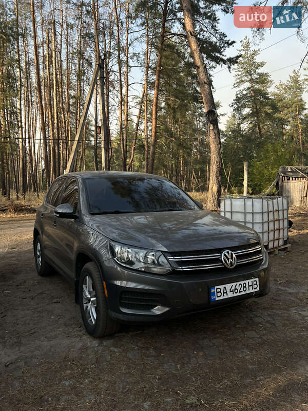 Внедорожник / Кроссовер Volkswagen Tiguan 2011 в Славянске фото Внедорожник / Кроссовер Volkswagen Tiguan 2011 в Славянске