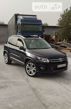 Внедорожник / Кроссовер Volkswagen Tiguan 2012 в Кропивницком